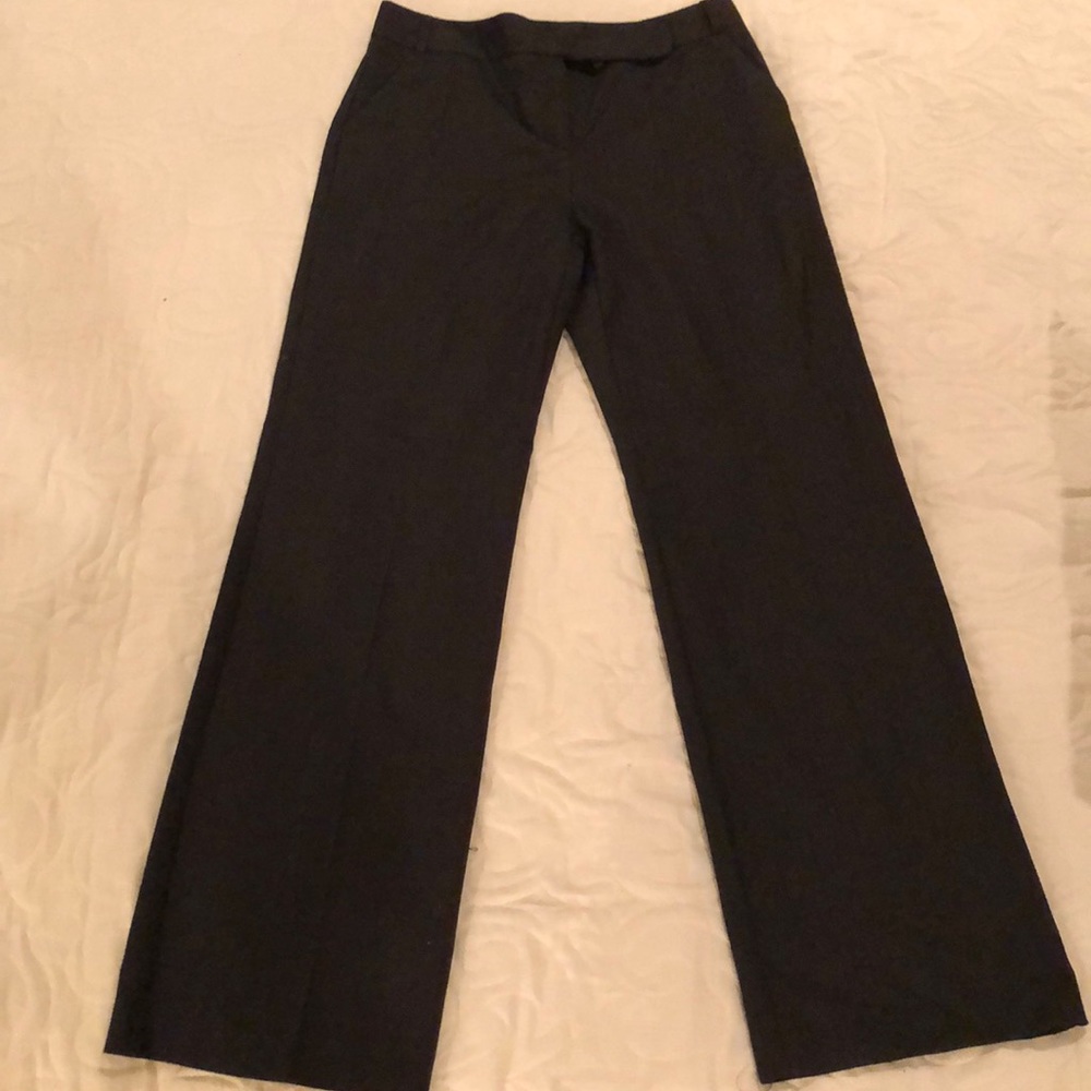 Van Heusen dress pant. Size 6.